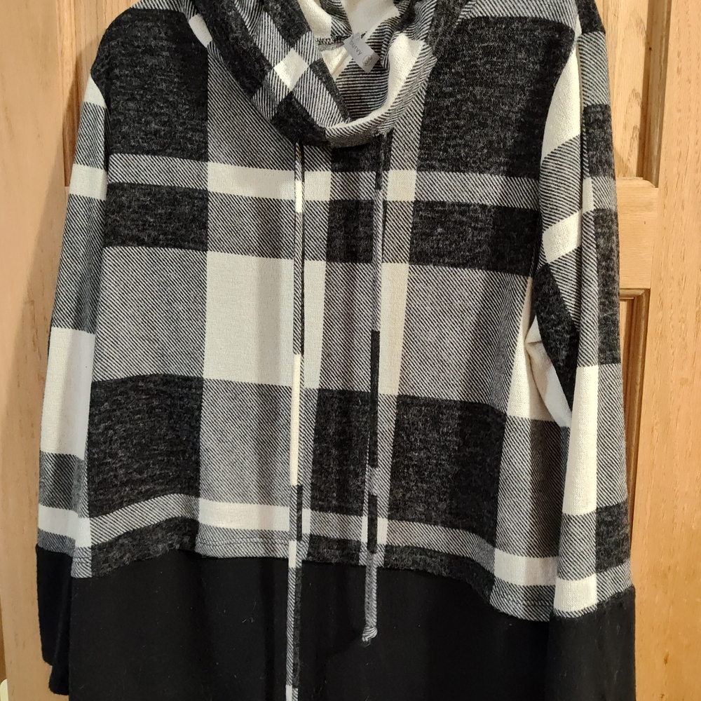 Honeyme Black and White Plaid Tunic